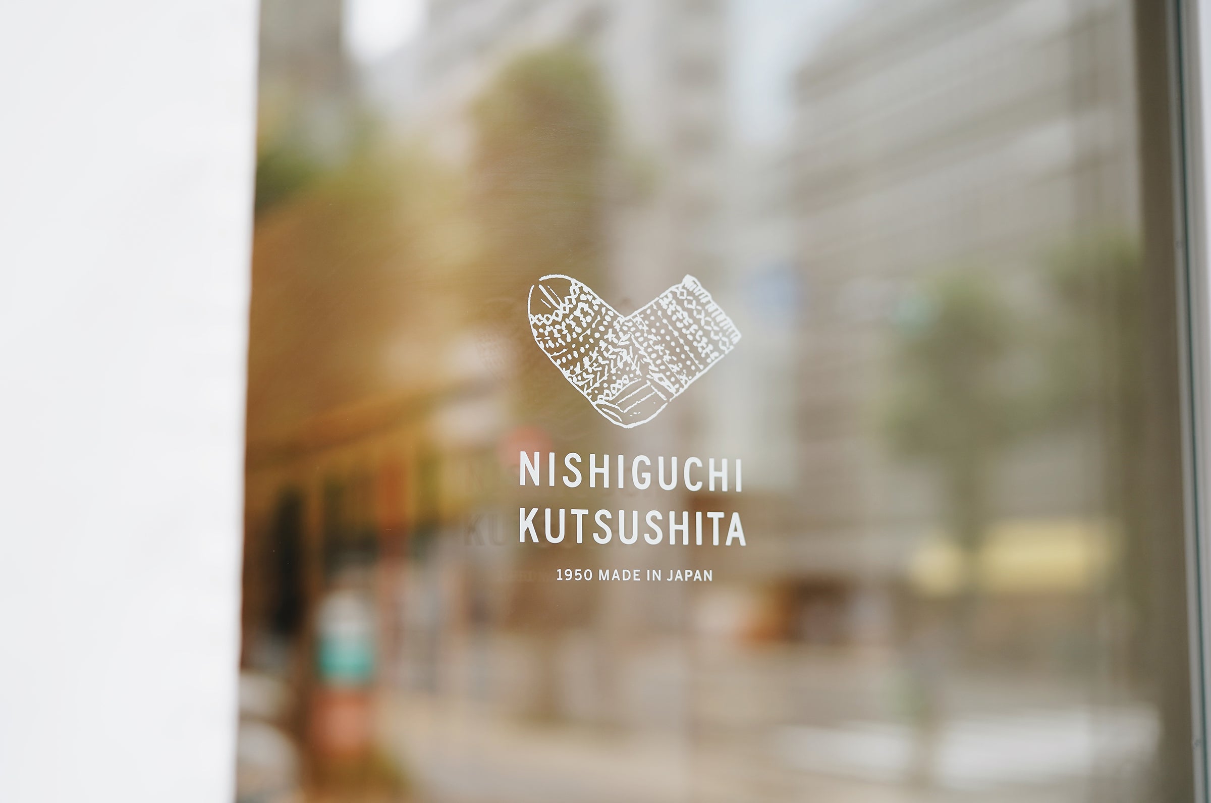 NISHIGUCHI KUTSUSHITA – Wondering